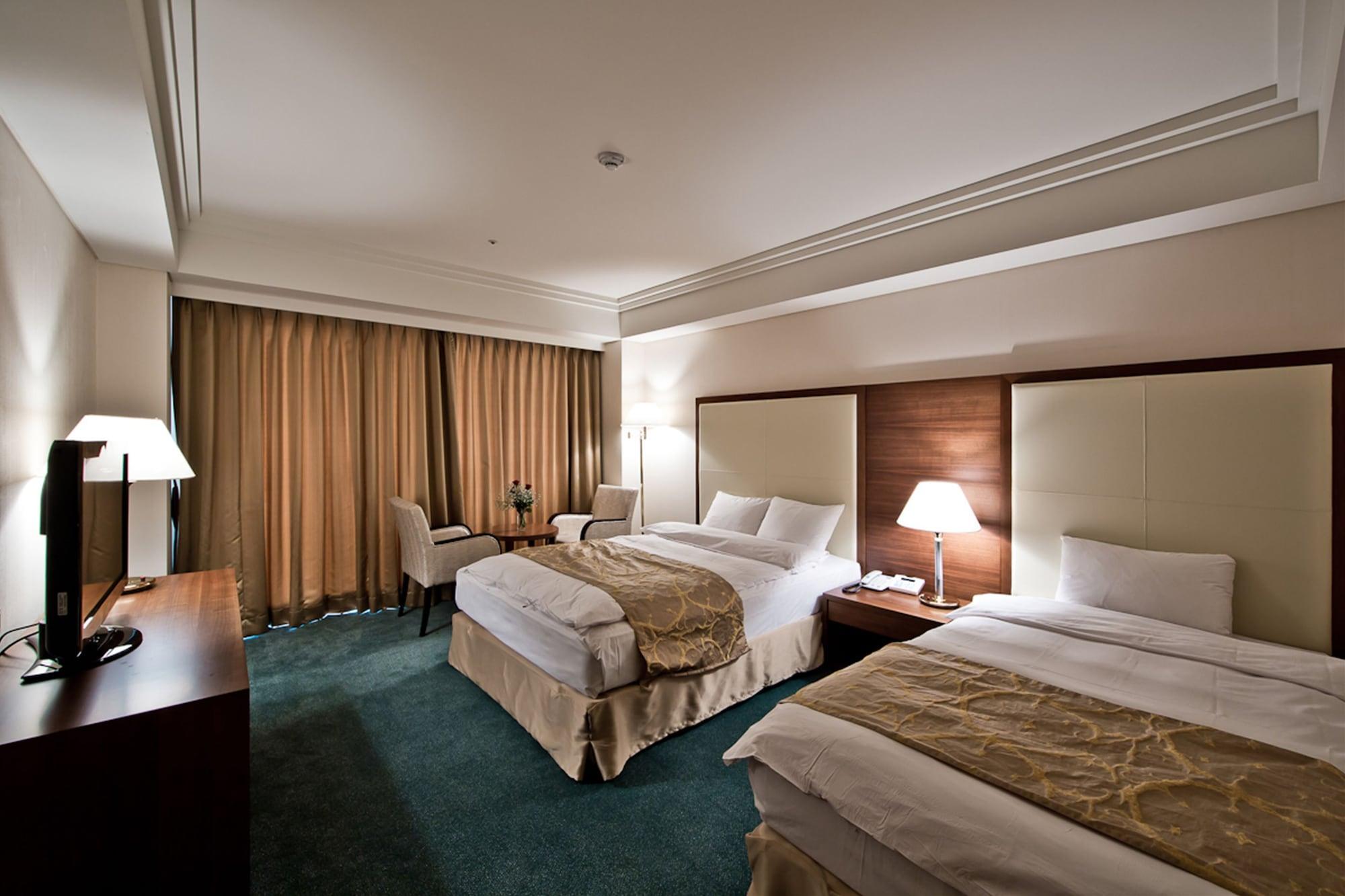 Hotel Hyundai By Lahan Mokpo Yeongam Екстер'єр фото